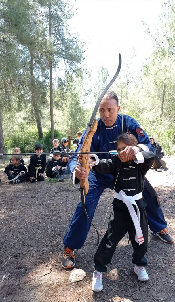 "שאולין" בית ספר לקונג פו וקרב מגע - בניהולו של אלי אבגי "שאולין" בית ספר לקונג פו וקרב מגע - בניהולו של אלי אבגי